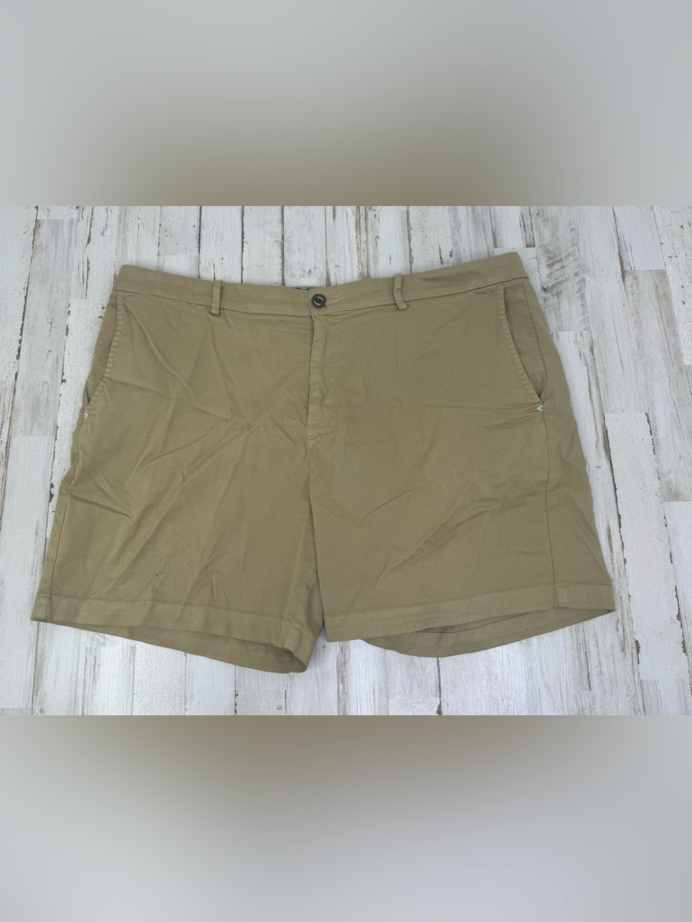 Tommy Bahama Shorts Mens 40 Khaki Chino Flat Front Pima Cotton Blend Stretch 6”